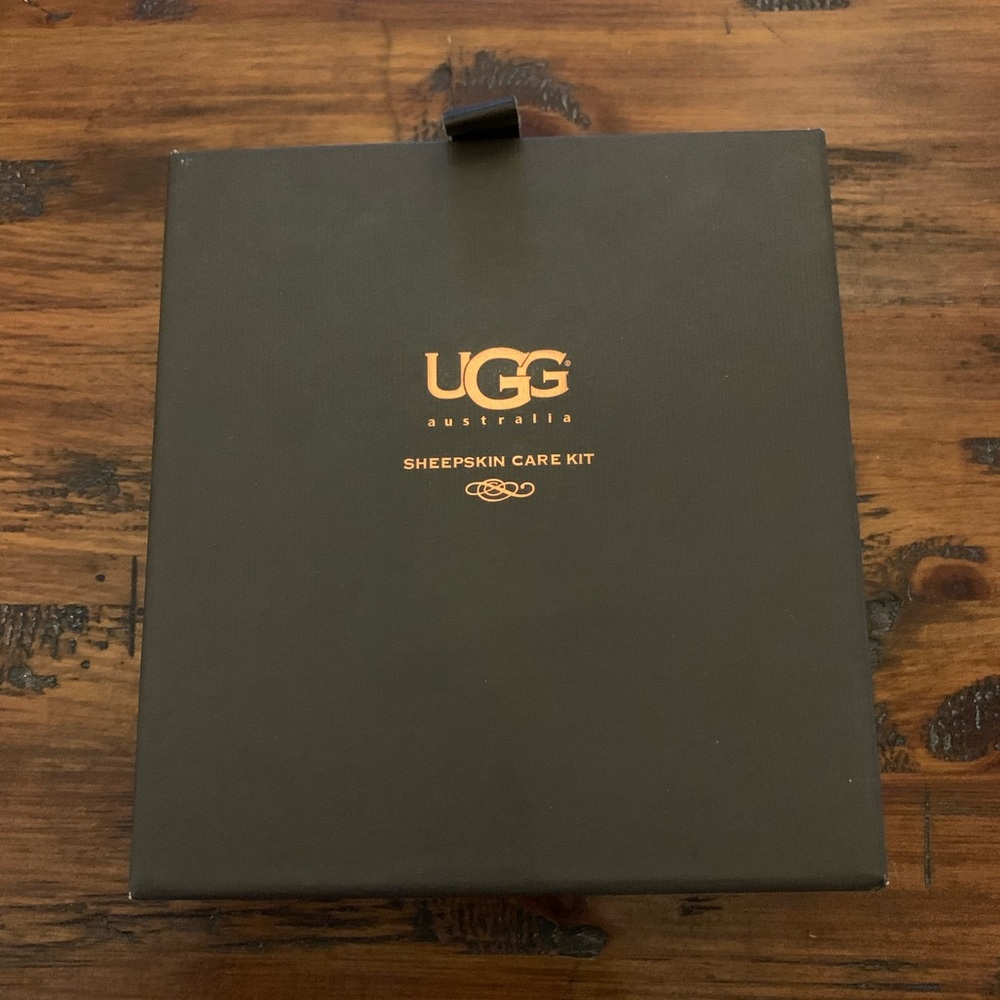 Ugg’s cleaning kit